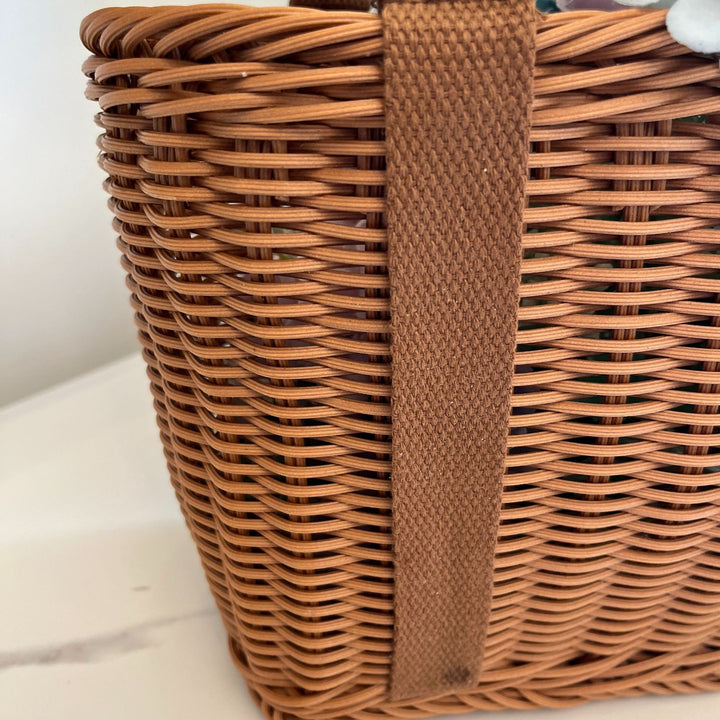 Women Handmade Storage Basket Made of Natural Material Bowlift