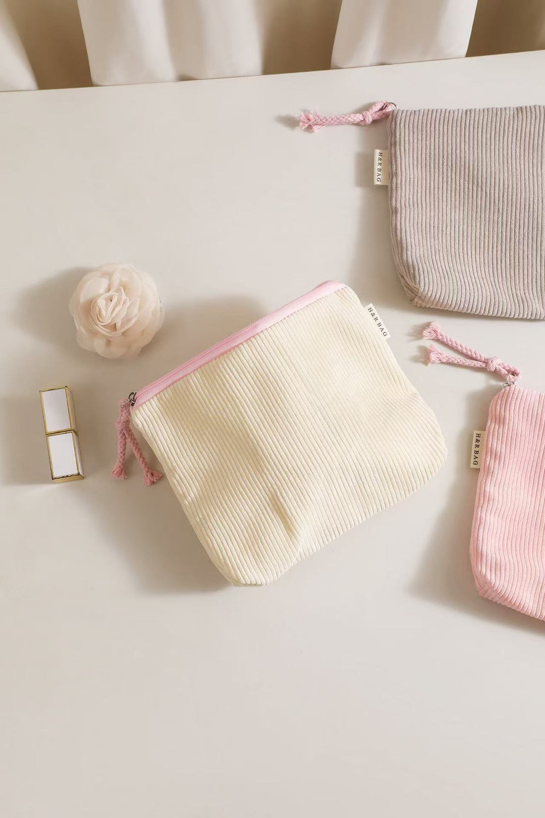 Corduroy Zip Cosmetic Pouch with Tassel Pull Bowlift