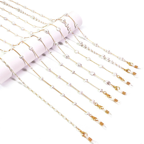 Elegant Pearl-Accented Eyewear Chain Bowlift
