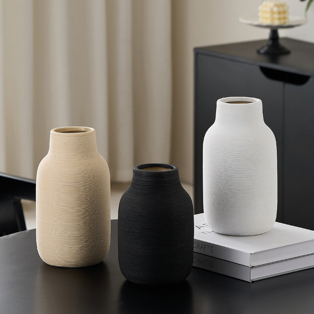 Handcrafted ceramic vase Bowlift