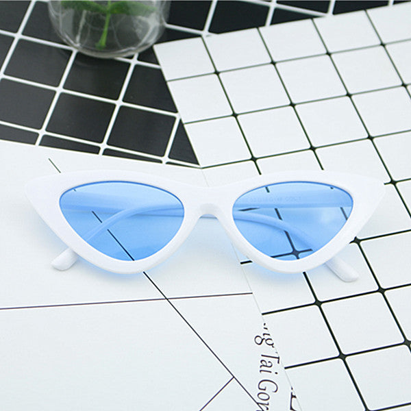 Women's Cat-Eye Sunglasses with Elegant Design and UV Protection Bowlift