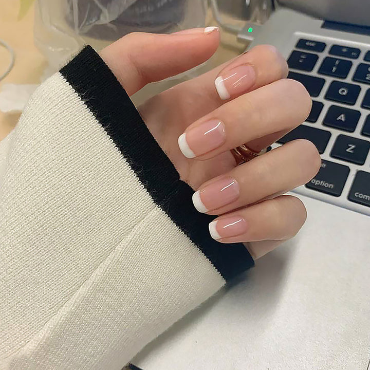 Artificial nails with floral minimalism Bowlift