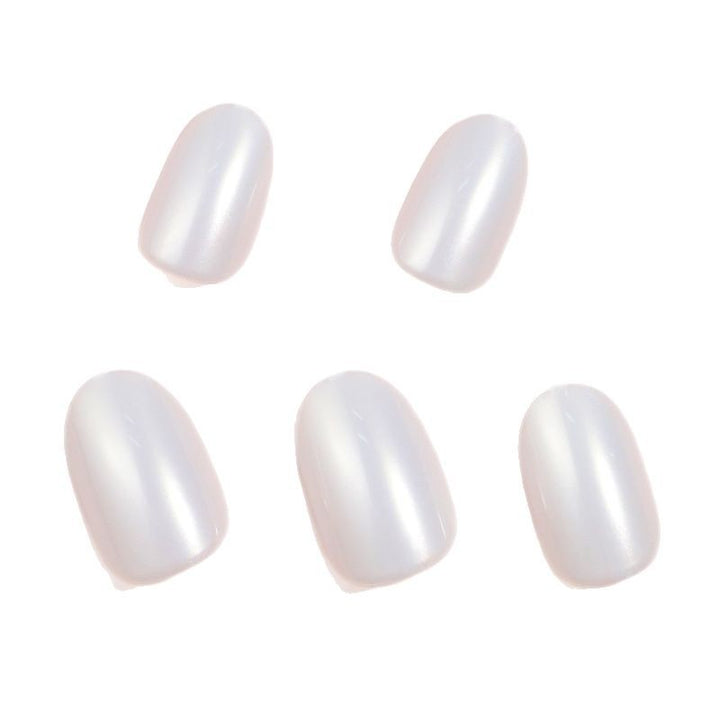 Glossy French Press-On Nail Set with Elegant Finish Bowlift
