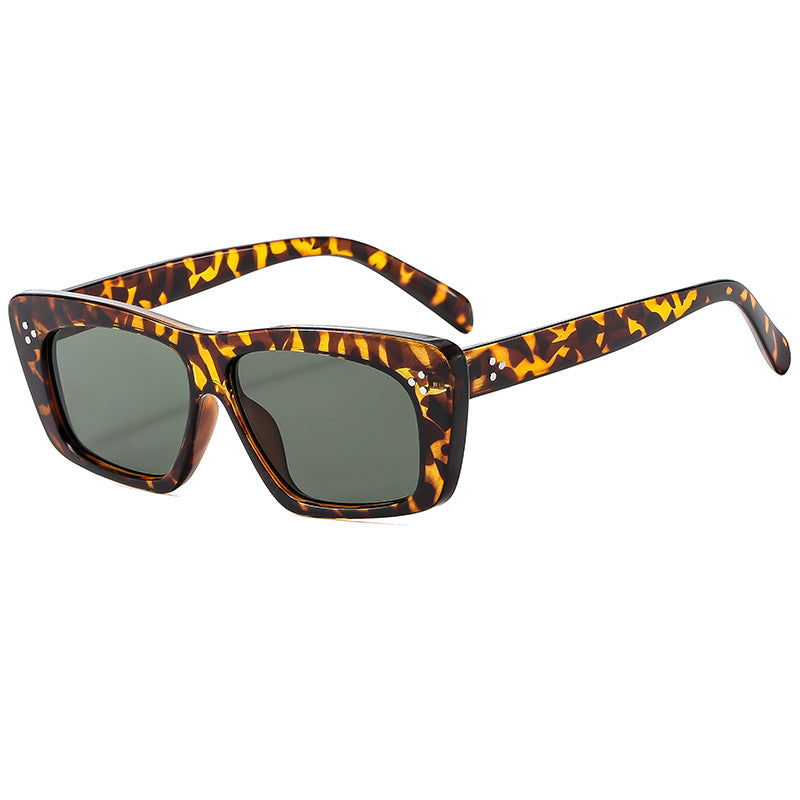 Ladies square sunglasses with modern design and polarized lenses Bowlift