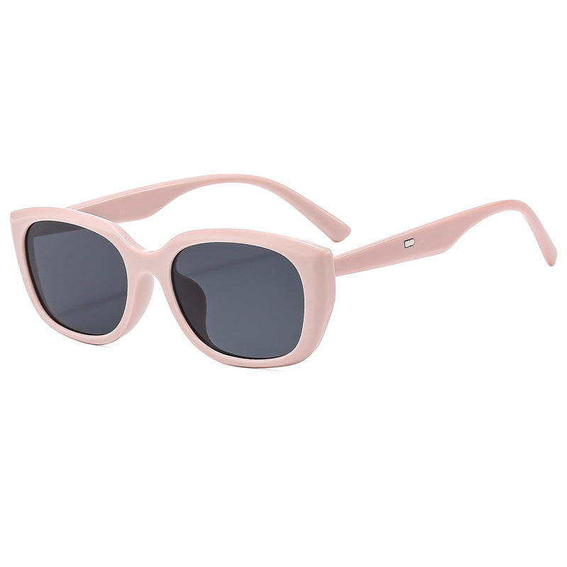 Women's fashionable oversized sunglasses with stylish plastic frame Bowlift