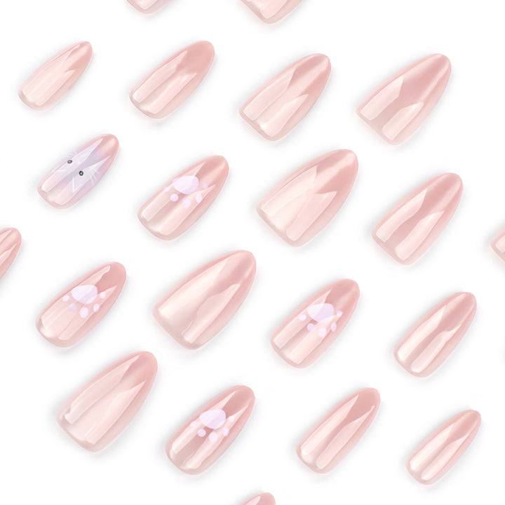 Artificial nail art with animal motifs Bowlift
