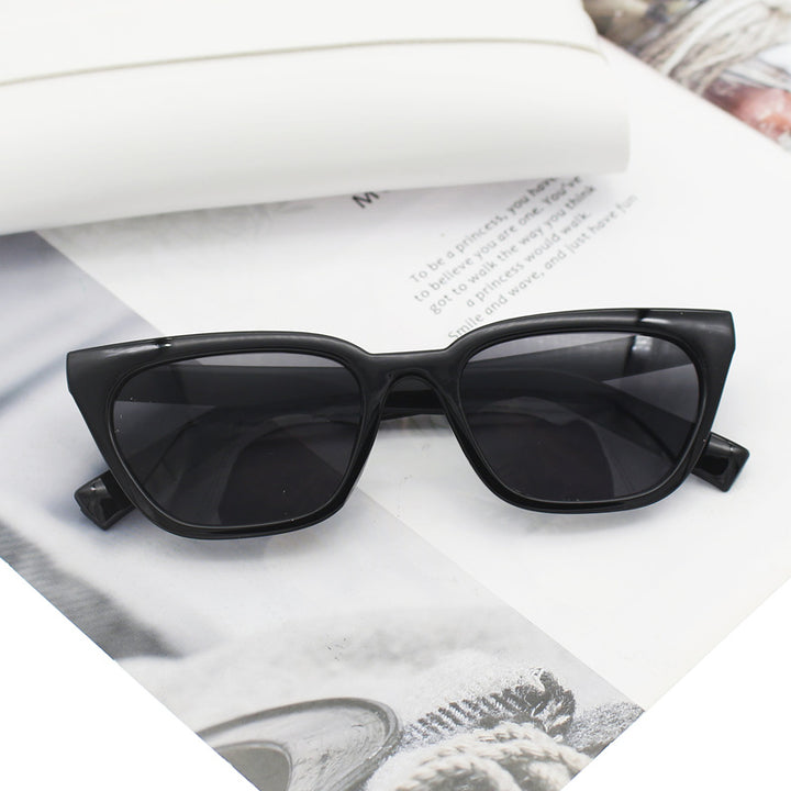 Women's geometric designer sunglasses in modern look Bowlift