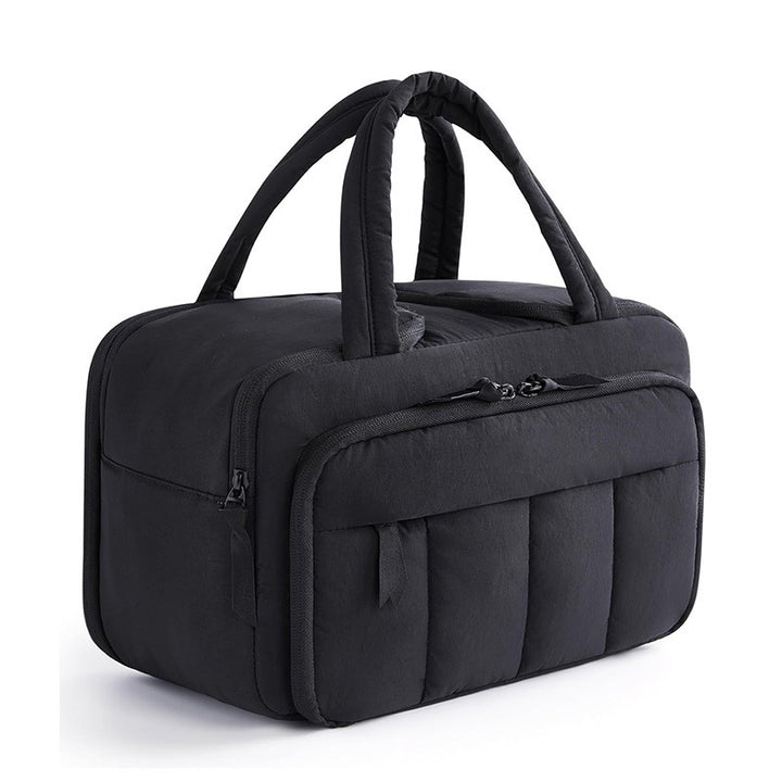 Elegant and Functional Cosmetic Bag Bowlift
