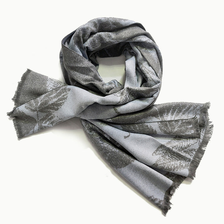 Women's elegant and versatile scarf made of high-quality viscose Bowlift