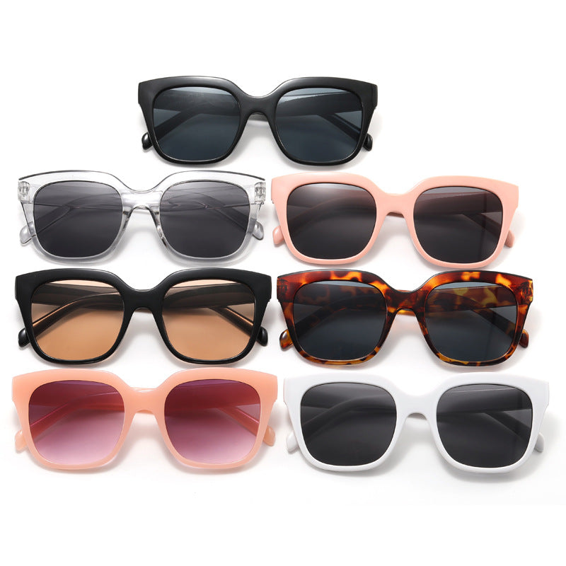 Women's fashionable sunglasses with striking pattern Bowlift