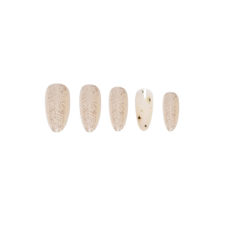 Glamorous Glittery Press-On Nail Art Bowlift