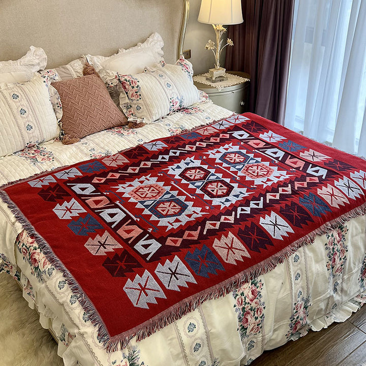Elegant Floral Tapestry Blanket