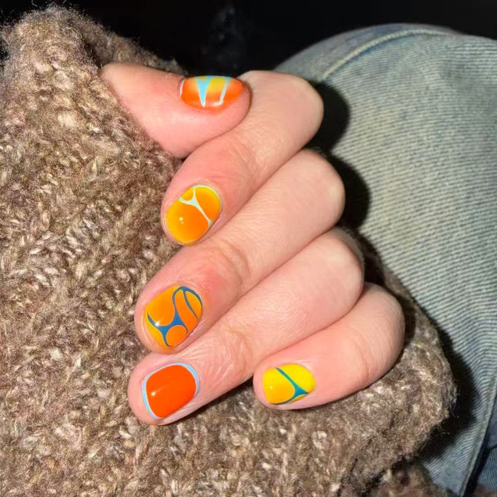 Artistic Cat-Themed Press-On Nail Art Set Bowlift