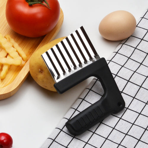 Multifunctional dough cutter with ergonomic handle Bowlift