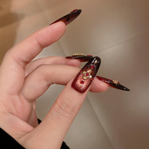 Glamorous and Artistic Nail Tips Bowlift