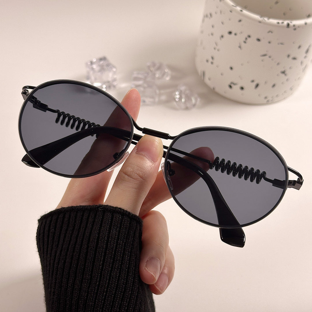 Ladies fashionable glamorous sunglasses Bowlift
