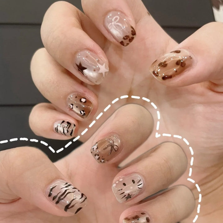 Trendy Artistic Press-On Nail Set Bowlift
