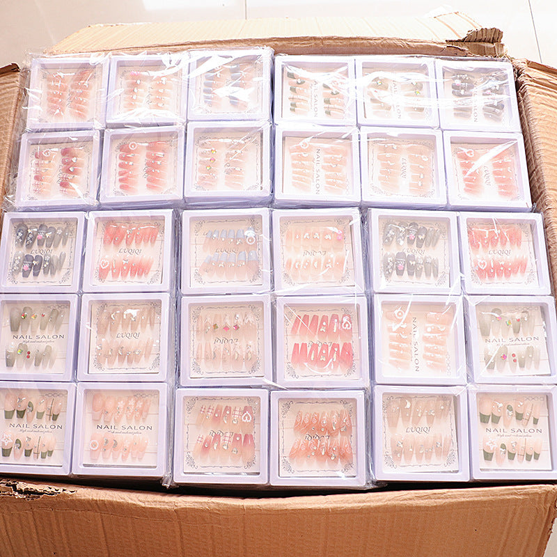 Decorative Press-On Nail Collection Bowlift