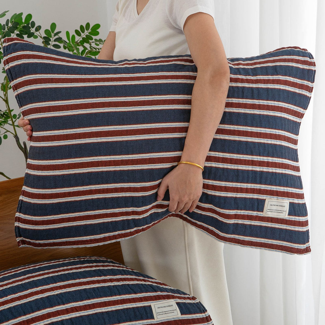 Women's cushion cover with stylish striped pattern Bowlift