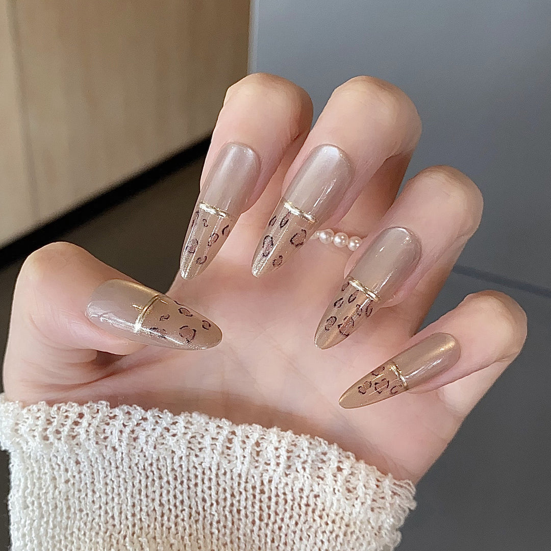 Elegant Long Press-On Nails Set with Artistic Tips Bowlift