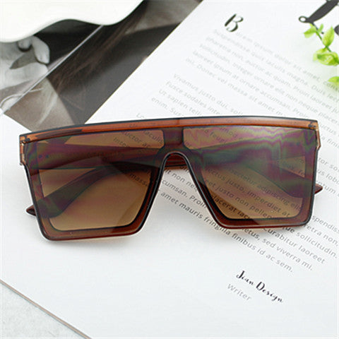 Women's Sporty Safety Goggles in Modern Shield Design Bowlift