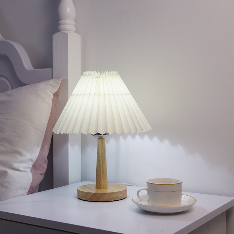 Modern Pleated Table Lamp