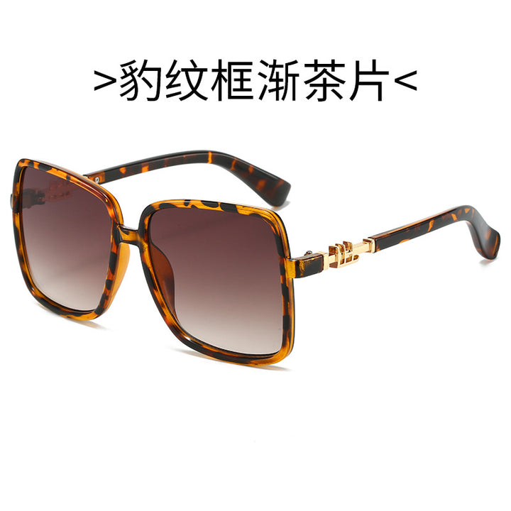 Women's Fashion Sunglasses with Unique Gradient Bowlift