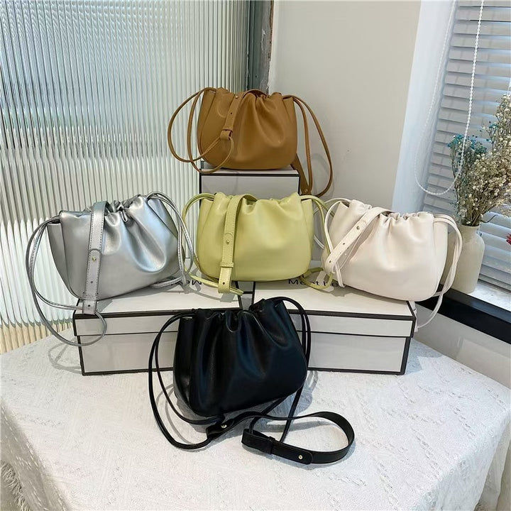 Chic Slouchy Handbag Bowlift