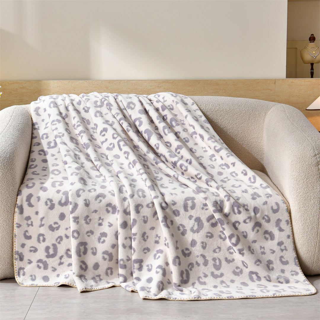 Luxury Leopard-Print Fleece Throw Blanket Bowlift