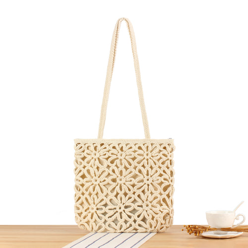Handbag made of artistic macramé with floral details Bowlift