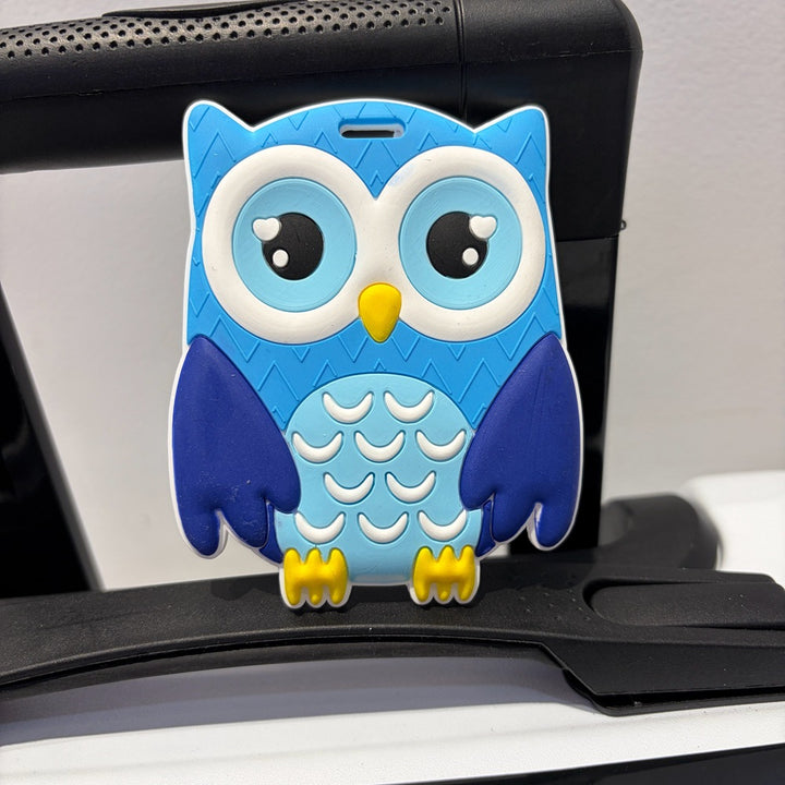 Owl-Themed Luggage Tag Bowlift