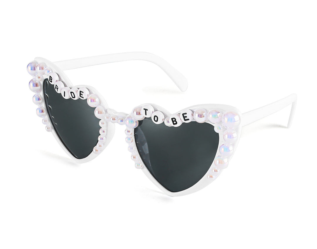 Statement Heart-Shaped Sunglasses Bowlift