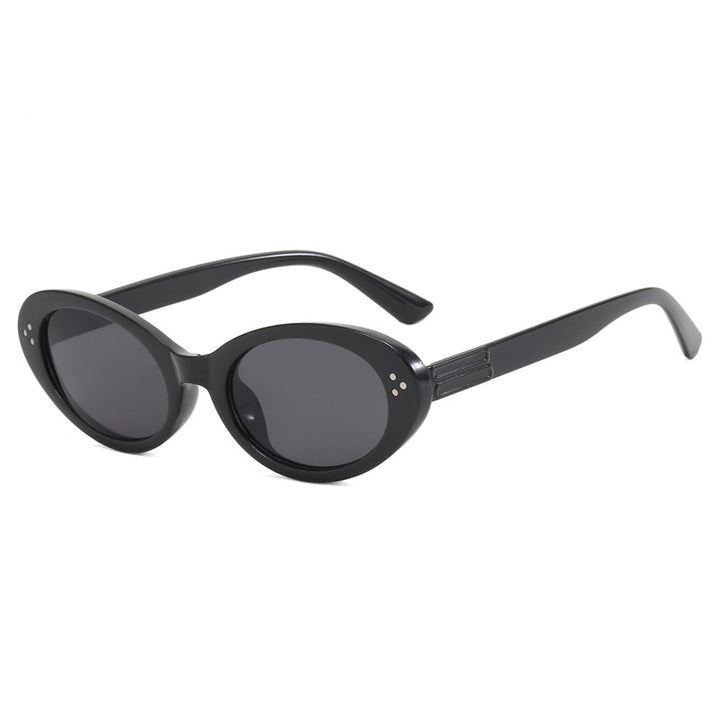 Ladies fashionable sunglasses in elegant oval design Bowlift