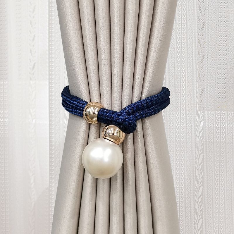 Elegant curtain tieback with decorative pearl Bowlift