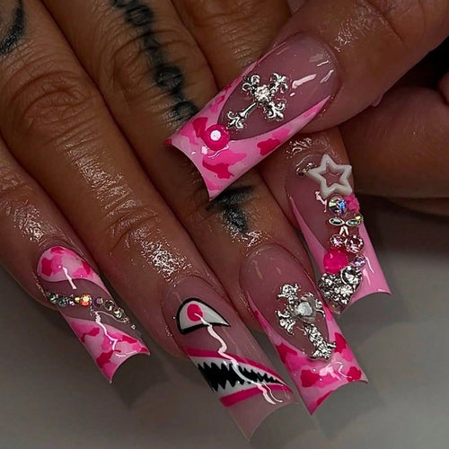 Trendy Artistic Press-On Nail Enhancements Bowlift