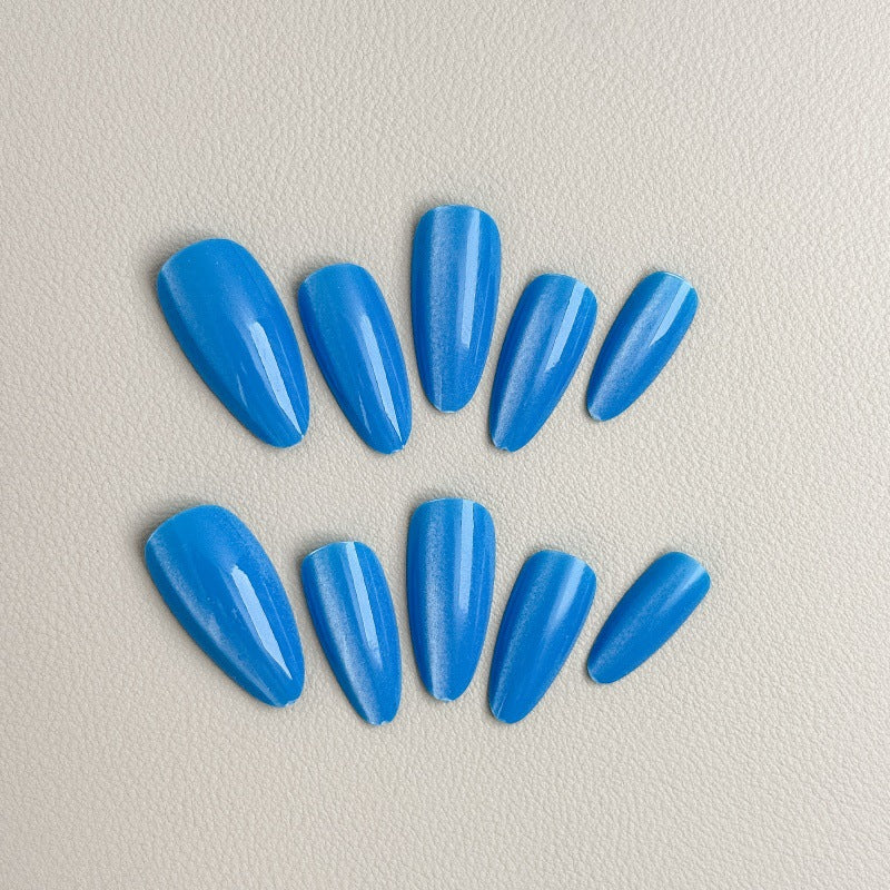 Elegant artificial nails with pointed design Bowlift