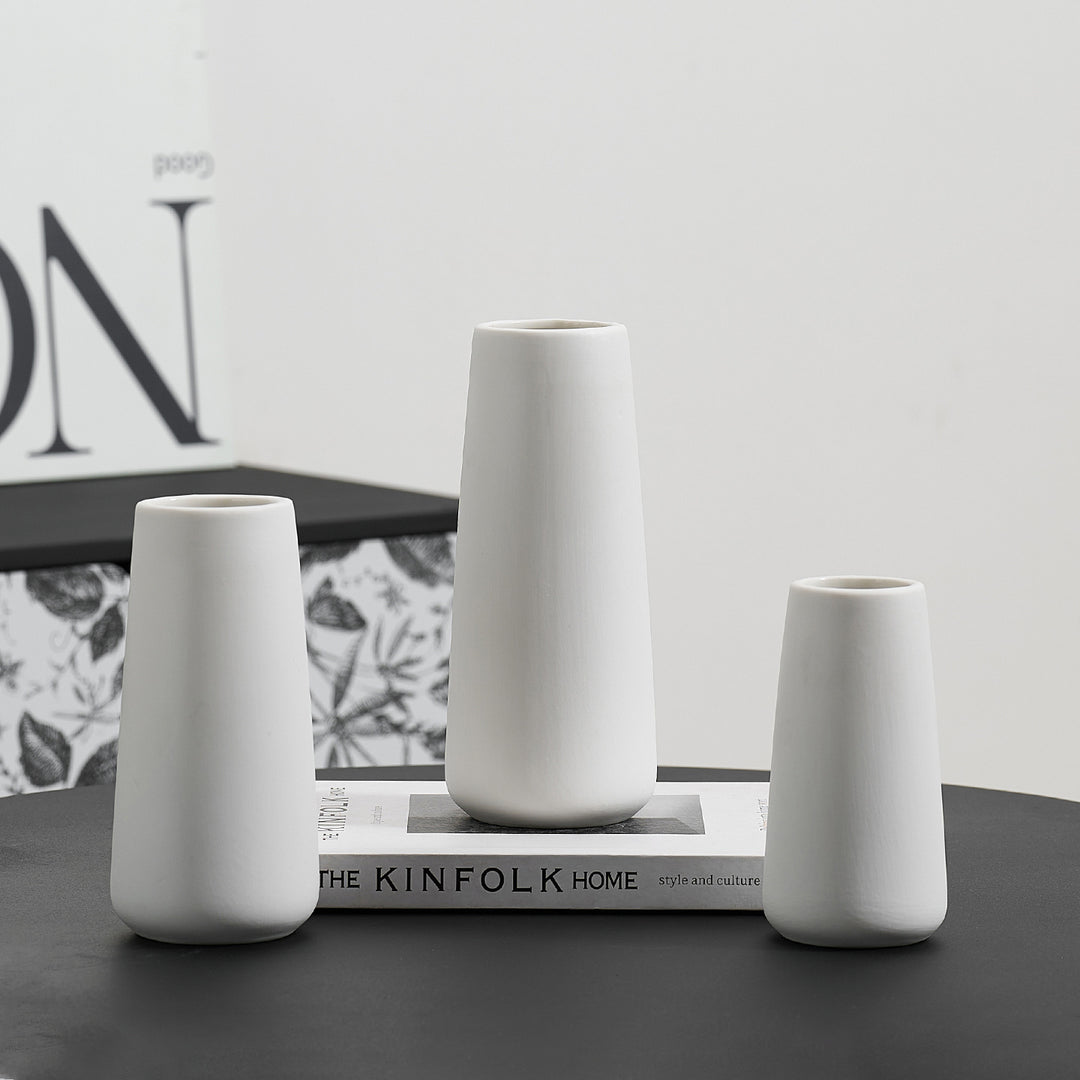 Decorative ceramic carafe Bowlift