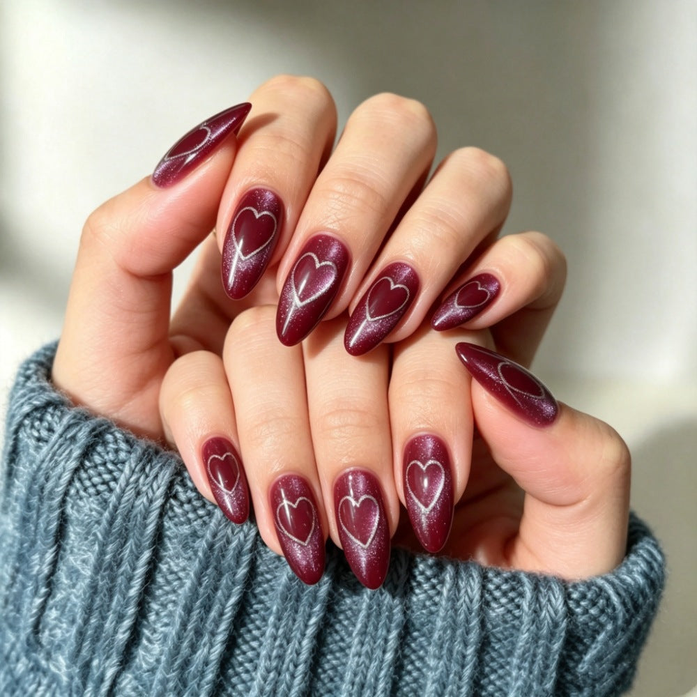 Artificial nails with romantic heart design Bowlift