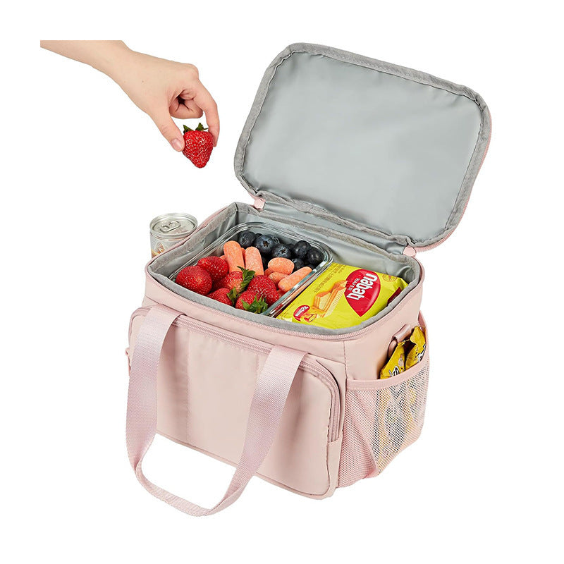 Insulated and Practical Picnic Bag Bowlift