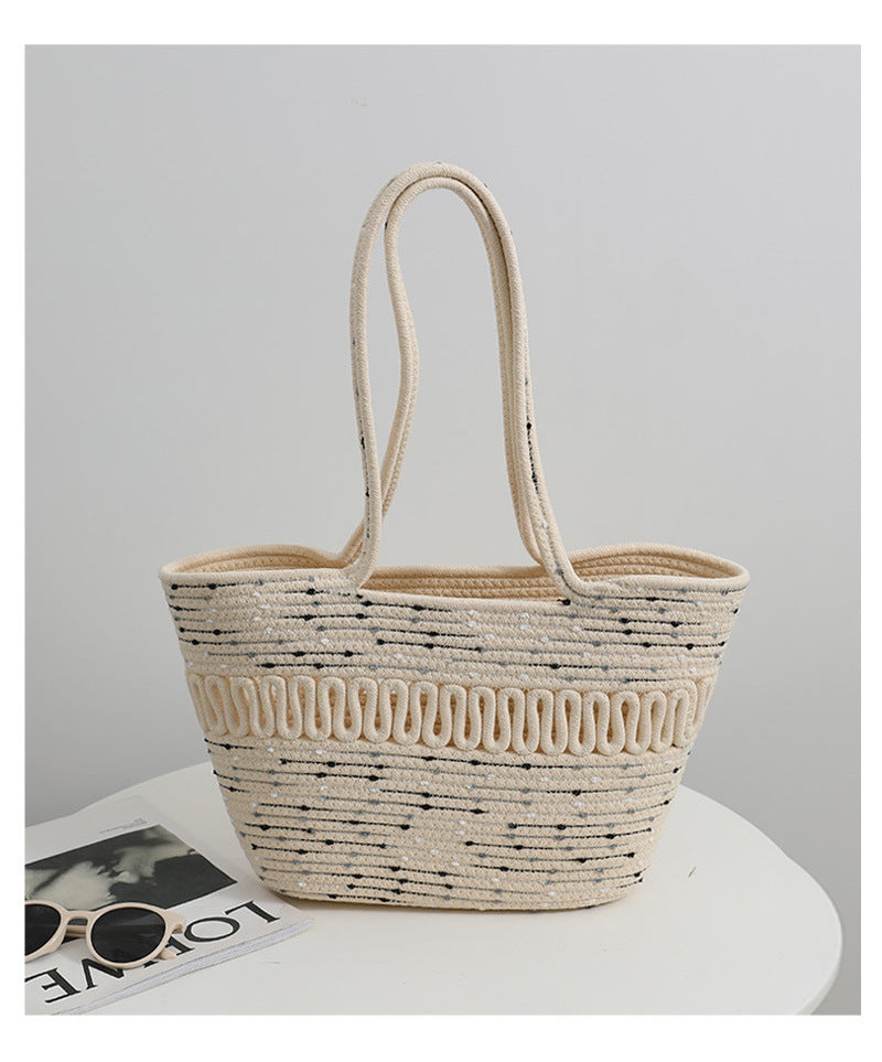 Elegant Handcrafted Beach Bag with Fine Braided Pattern Bowlift