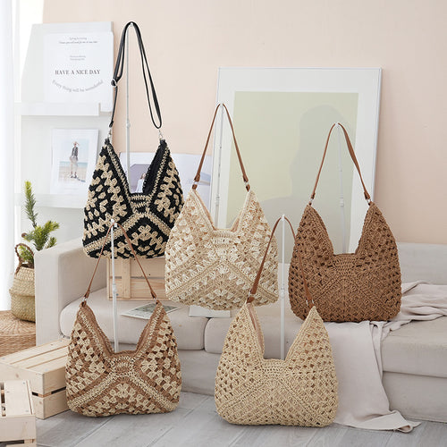 Handmade shoulder bag made from natural materials Bowlift