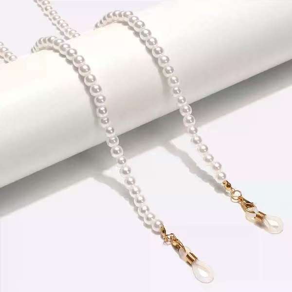 Elegant Pearl Glasses Holder Chain Bowlift