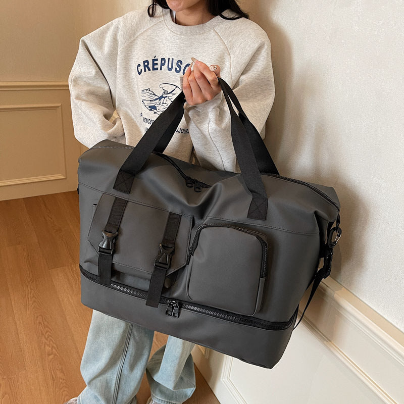 Robust Sport Duffel Bag with Multiple Exterior Pockets Bowlift