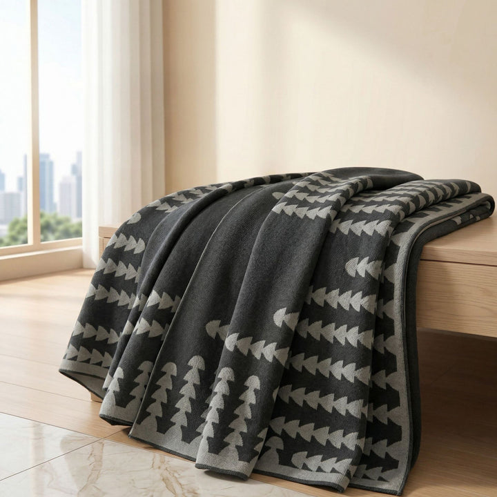 Modern Geometric Pattern Throw Blanket