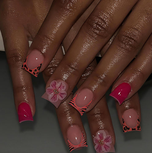 Creative Floral Nail Art Design Bowlift