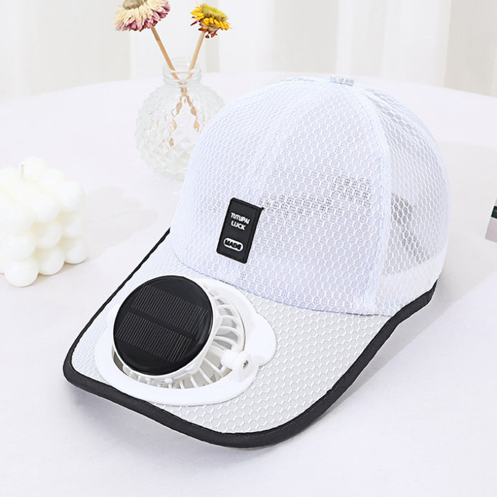 Ventilated baseball cap with integrated solar fan in the visor and breathable mesh Bowlift