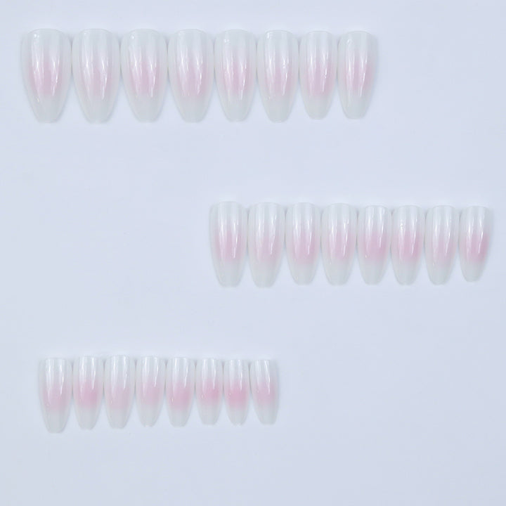 Artificial nails with elegant shine and soft gradient Bowlift