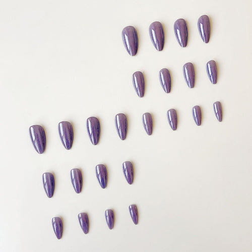 Nail extension set with shimmering and elegant tips Bowlift
