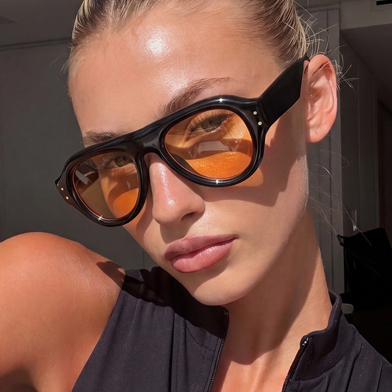 Women unique sunglasses in retro style Bowlift