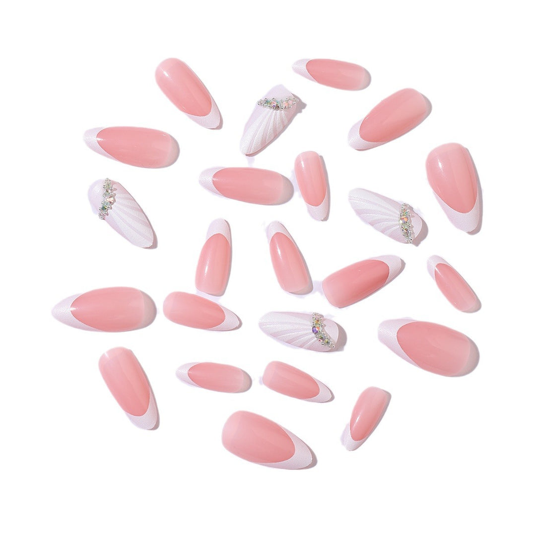 Artificial nail set with luxurious 3D embellishments Bowlift